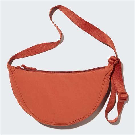 crossbody bag uniqlo.